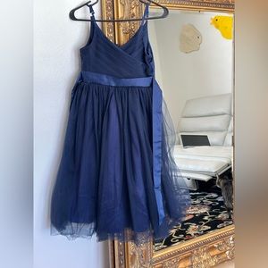 Beautiful navy blue formal dress, perfect for special occasions